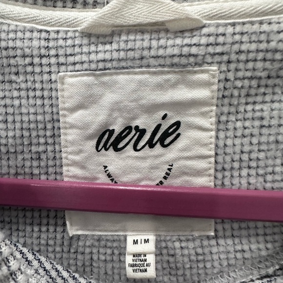Aerie Women’s Crewneck Sweater in Light Gray - Picture 2 of 3